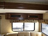 2016 Venture RV SportTrek Photo #36