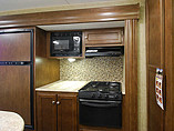 2015 Venture RV SportTrek Photo #17