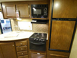 2014 Venture RV SportTrek Photo #22