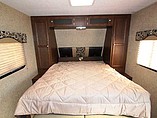 2015 Venture RV SportTrek Photo #11