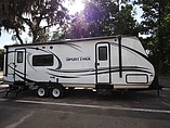 2015 Venture RV SportTrek Photo #5