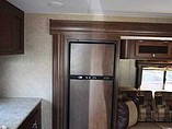 2015 Venture RV SportTrek Photo #13