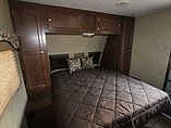 2015 Venture RV SportTrek Photo #10