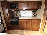 2015 Venture RV SportTrek Photo #27