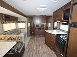 2015 Venture RV SportTrek Photo #7