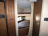 2015 Venture RV SportTrek Photo #8