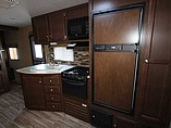 2015 Venture RV SportTrek Photo #23