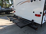 2015 Venture RV SportTrek Photo #30
