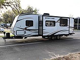 2015 Venture RV SportTrek Photo #4