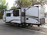 2015 Venture RV SportTrek Photo #5
