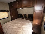 2015 Venture RV SportTrek Photo #16