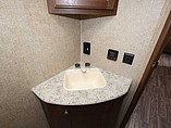 2015 Venture RV SportTrek Photo #20