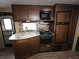 2015 Venture RV SportTrek Photo #27