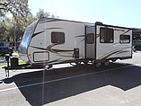2015 Venture RV SportTrek Photo #4