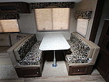 2015 Venture RV SportTrek Photo #17