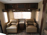 2015 Venture RV SportTrek Photo #19