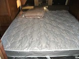 2015 Venture RV SportTrek Photo #19