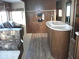 2015 Venture RV SportTrek Photo #10