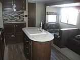 2015 Venture RV SportTrek Photo #13