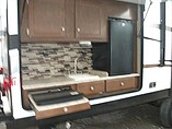 2015 Venture RV SportTrek Photo #6