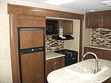 2015 Venture RV SportTrek Photo #12
