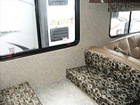 2015 Venture RV SportTrek Photo #14