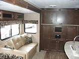 2015 Venture RV SportTrek Photo #15