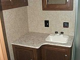2015 Venture RV SportTrek Photo #17