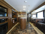 2014 Venture RV SportTrek Photo #8