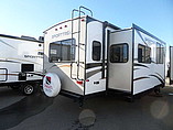 2015 Venture RV SportTrek Photo #10