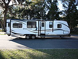 2015 Venture RV SportTrek Photo #5