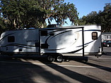 2015 Venture RV SportTrek Photo #9