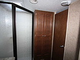 2015 Venture RV SportTrek Photo #22
