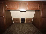 2015 Venture RV SportTrek Photo #26