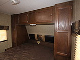 2015 Venture RV SportTrek Photo #12