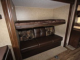 2015 Venture RV SportTrek Photo #15