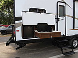 2015 Venture RV SportTrek Photo #29