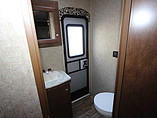 2015 Venture RV SportTrek Photo #17