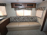 2015 Venture RV SportTrek Photo #25