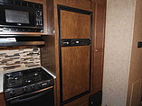 2015 Venture RV SportTrek Photo #30