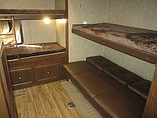 2015 Venture RV SportTrek Photo #9