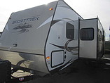 2015 Venture RV SportTrek Photo #12