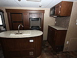 2015 Venture RV SportTrek Photo #12