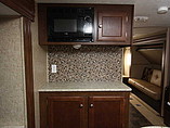 2015 Venture RV SportTrek Photo #18