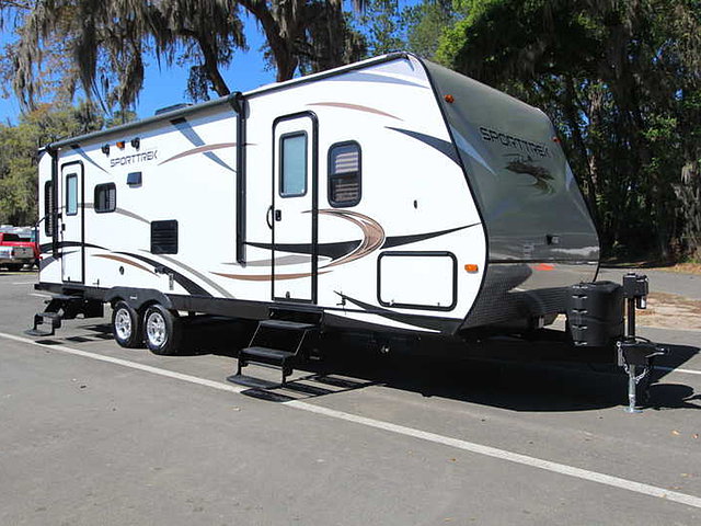 2015 Venture RV SportTrek Photo