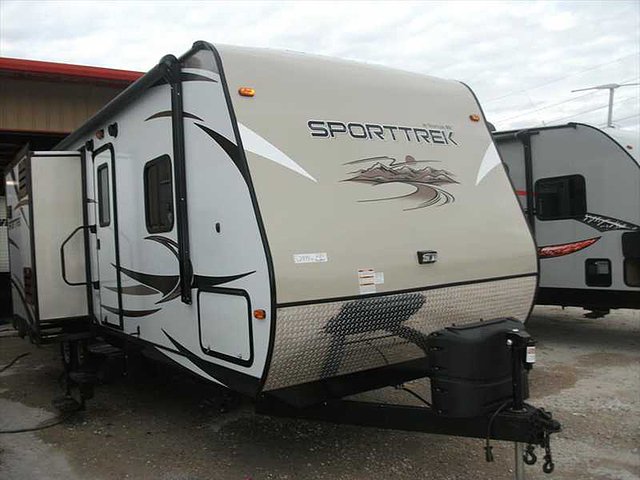 2015 Venture RV SportTrek Photo