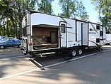 2015 Venture RV SportTrek Photo #8
