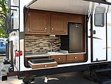 2015 Venture RV SportTrek Photo #9