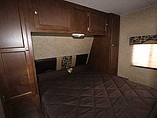 2015 Venture RV SportTrek Photo #15