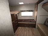 2015 Venture RV SportTrek Photo #22